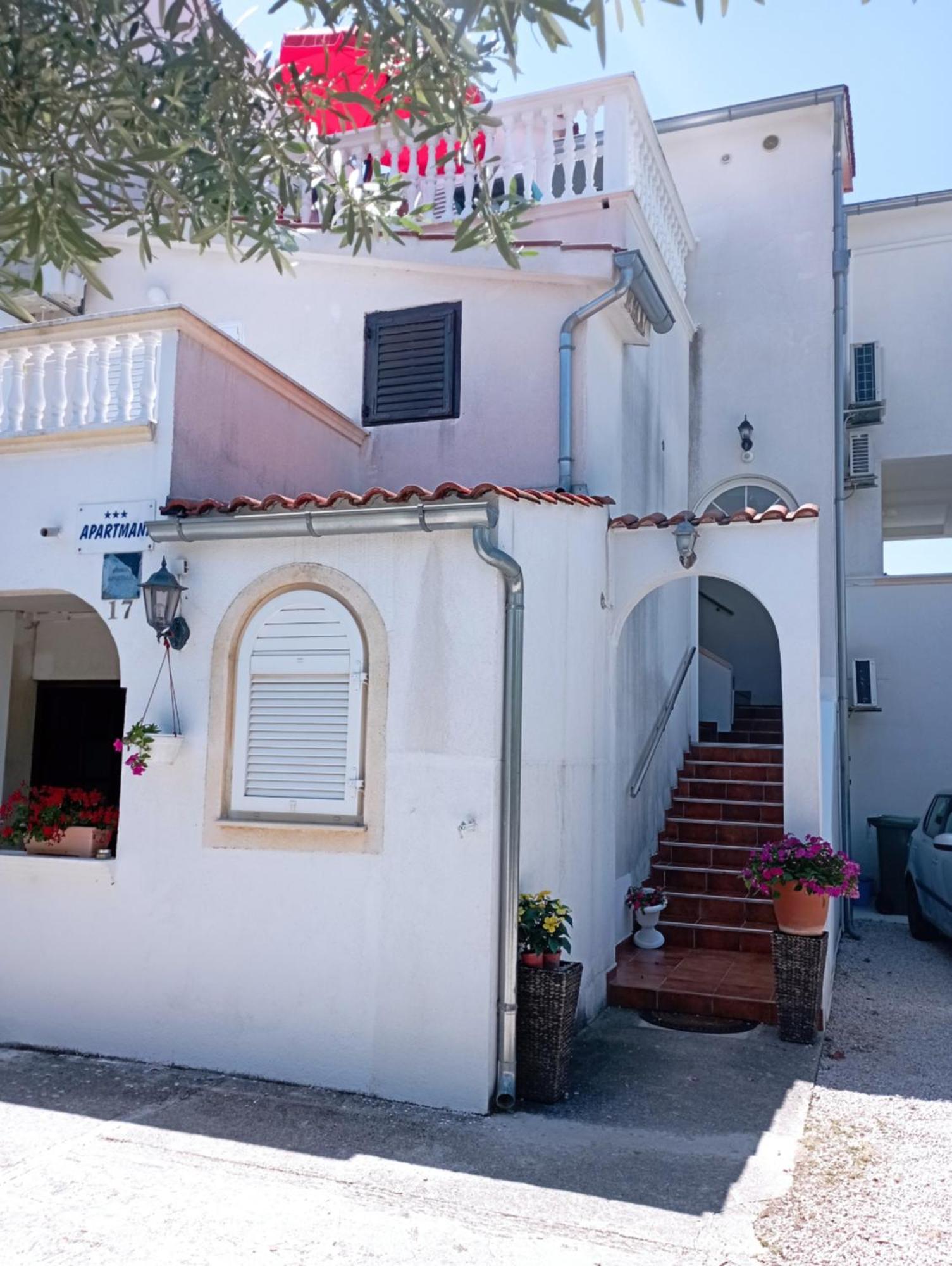 Trubi 3 Apartment Vodice